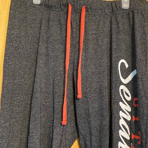NHL Ottawa Senators Women’s Gray Pajama Pants - Picture 3 of 8
